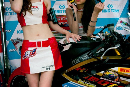 Mostrar chicas y KING TONY - 03