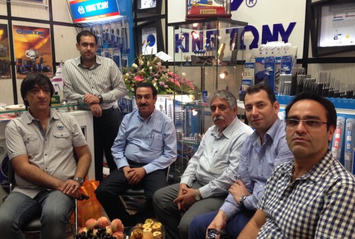 KING TONY Show room & customers - 02