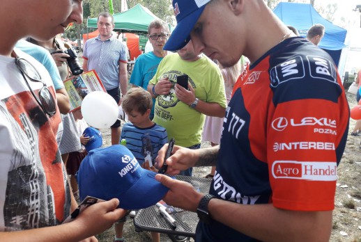 Racer autograph session-12