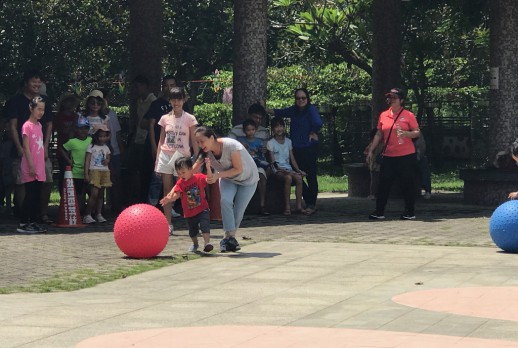 Rolling litchi rolling ball competition-1