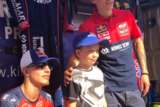 Racer autograph session-15