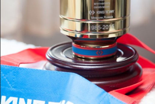 Gold sockets of KING TONY