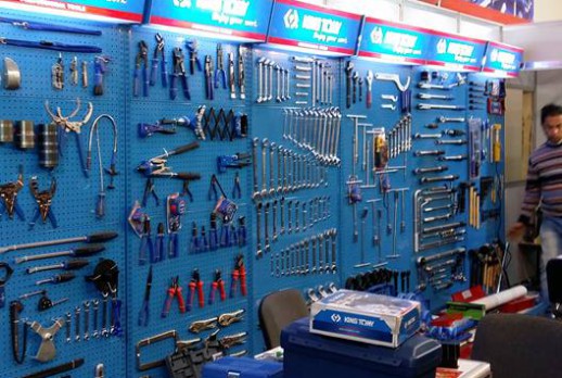 KING TONY booth - 02