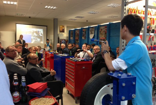 El entrenamiento de KING TONY - 11