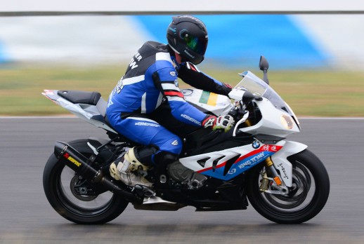 The coach rode motorcycle - 12