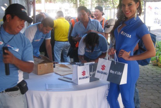 SUZUKI 給顧客的小禮物