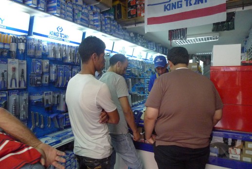 KING TONY & customer - 02