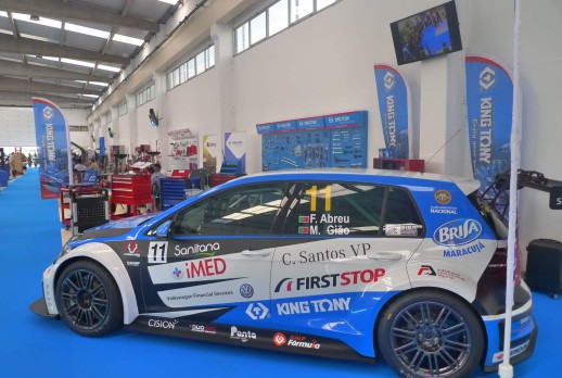 KING TONY booth & Racing car - 02