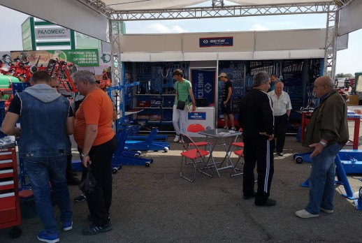 KING TONY攤位現況 - 02