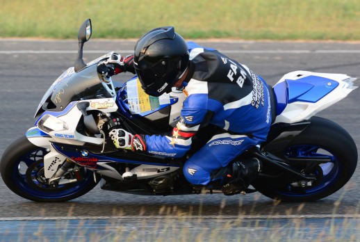 The coach rode motorcycle - 06