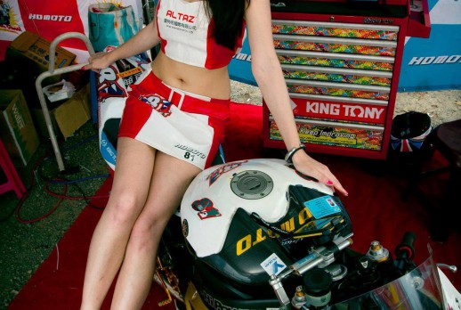 Mostrar niña & KING TONY - 02