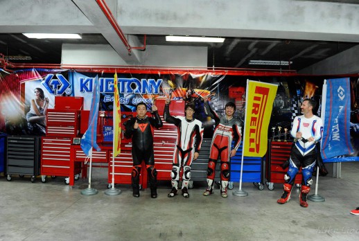 模擬比賽的獎品 - 03