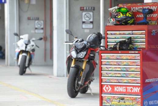 KING TONY Tool Trolley & Motorcycle - 01