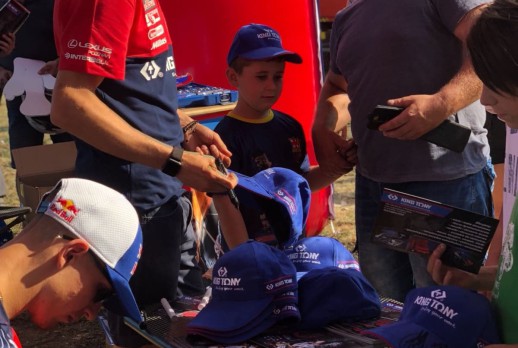 Racer autograph session-11