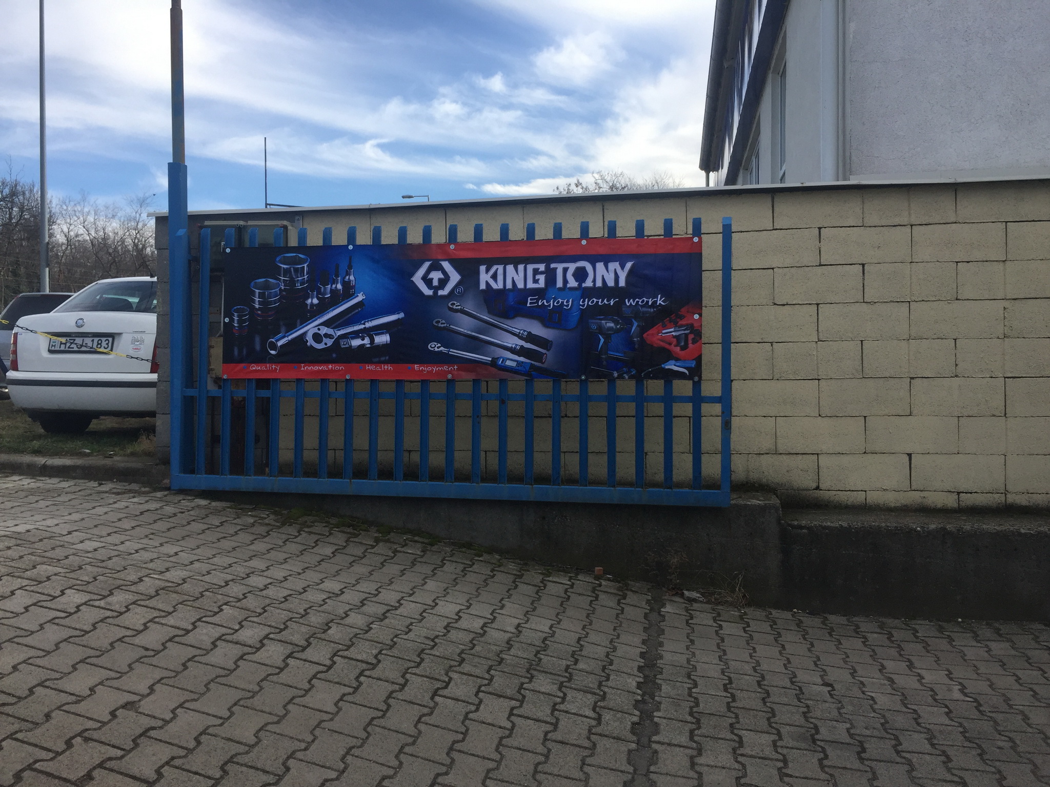 Estandarte de lona KING TONY